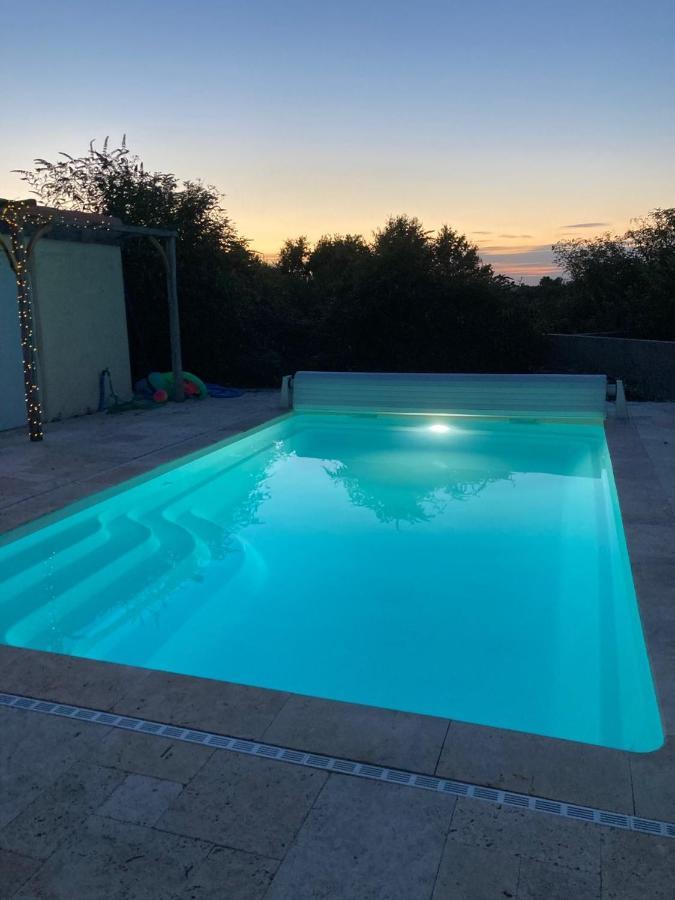Rustic Cottage With Stunning Swimming Pool Saint-Front  Buitenkant foto