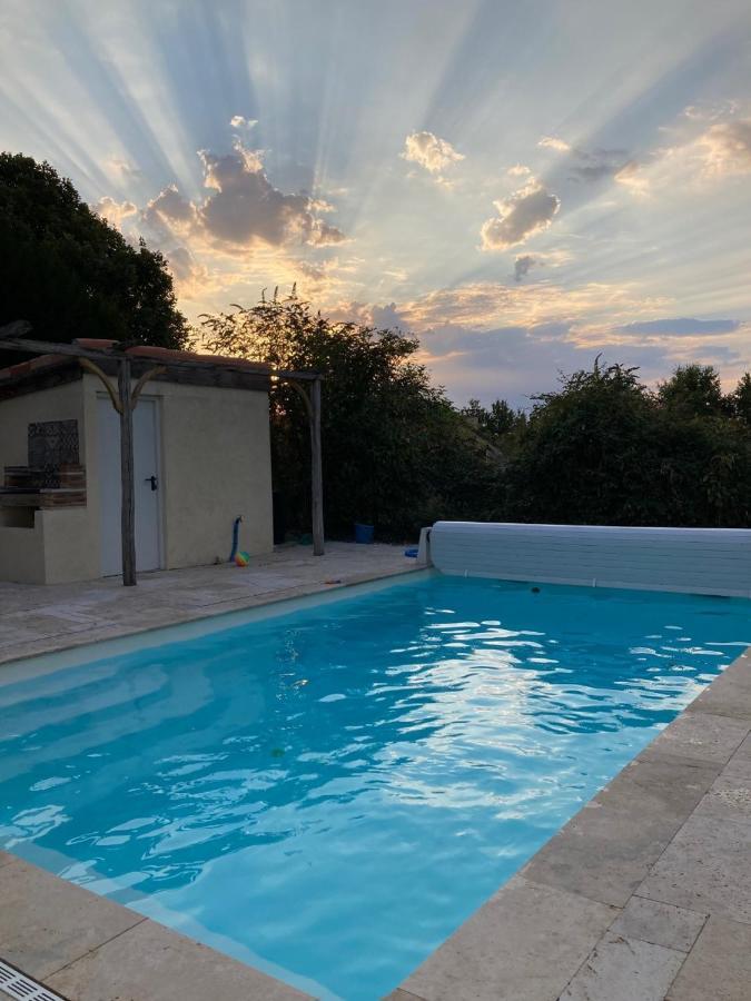 Rustic Cottage With Stunning Swimming Pool Saint-Front  Buitenkant foto