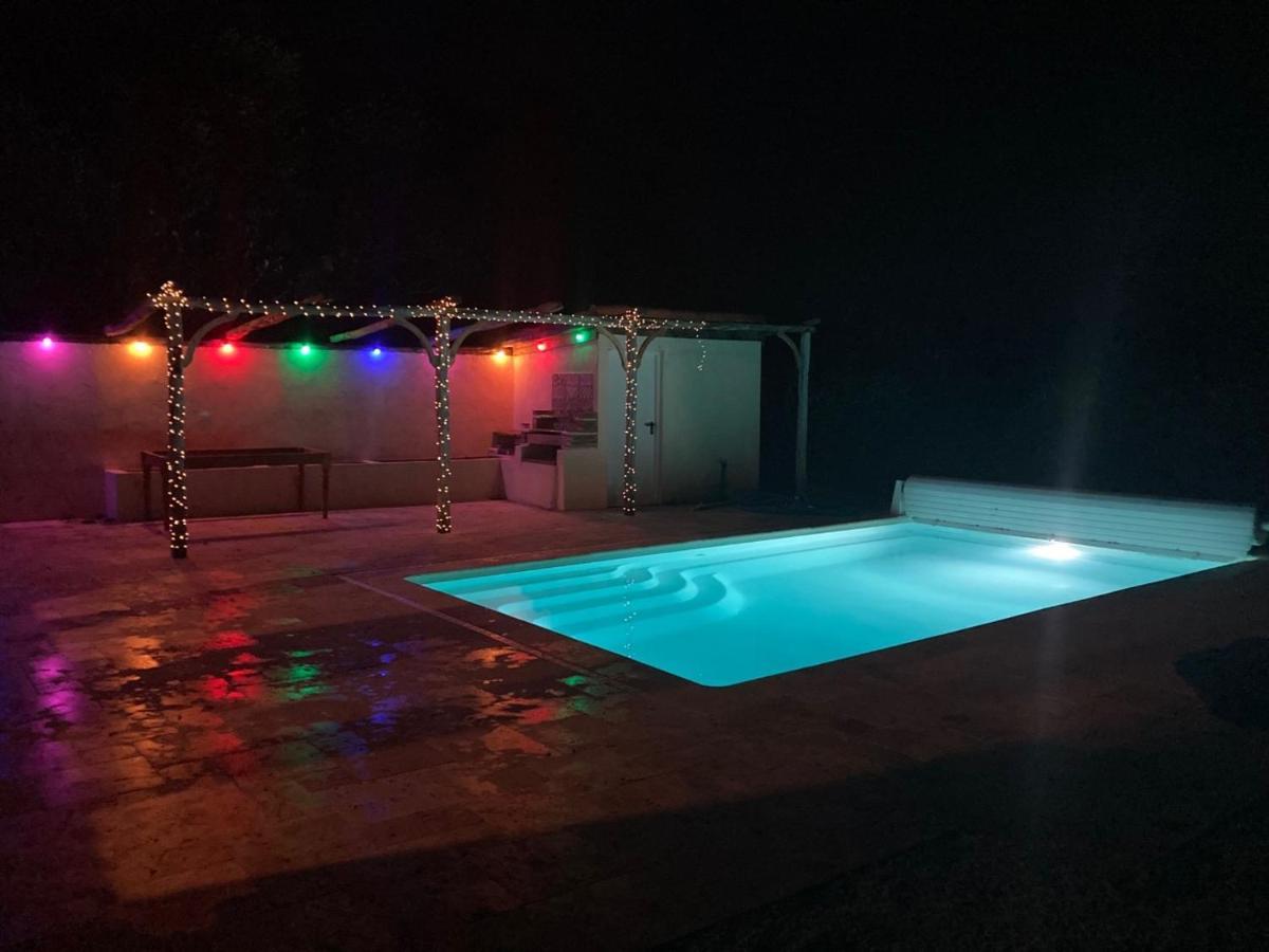 Rustic Cottage With Stunning Swimming Pool Saint-Front  Buitenkant foto